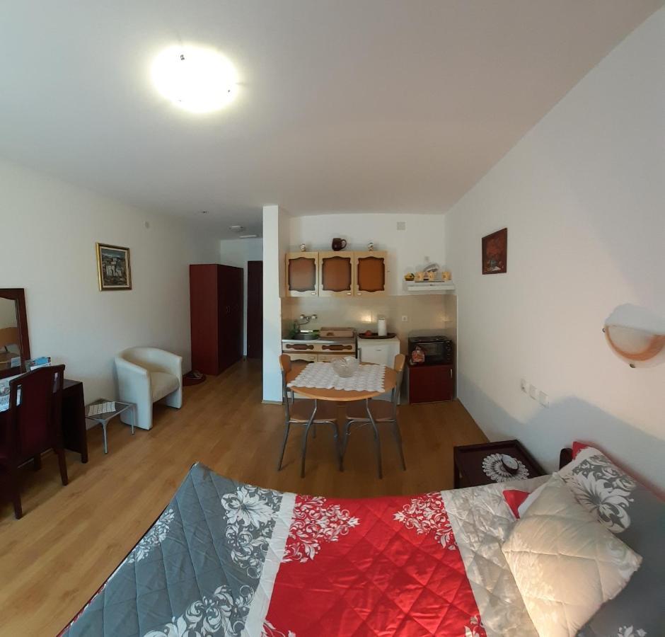 Apartmani "Vila Jelena" Arandjelovac Exteriör bild