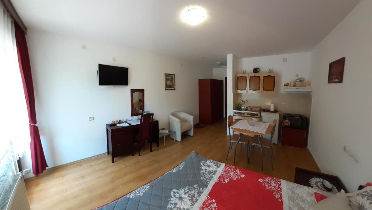 Apartmani "Vila Jelena" Arandjelovac Exteriör bild