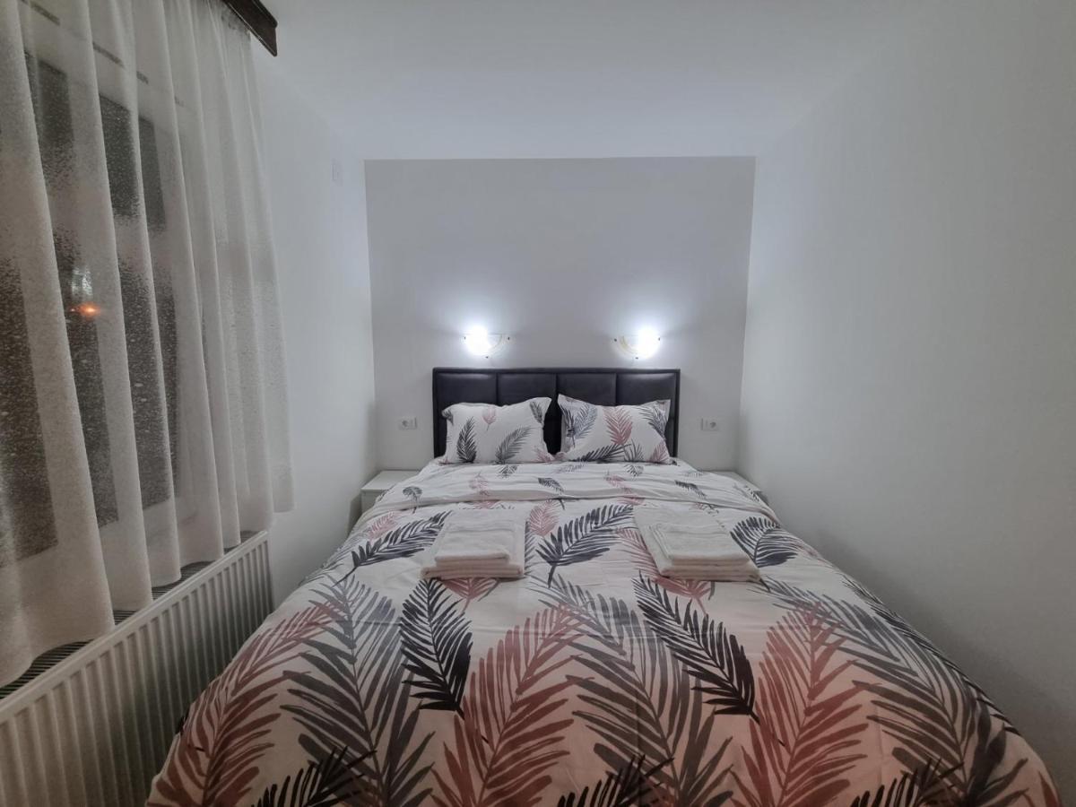 Apartmani "Vila Jelena" Arandjelovac Exteriör bild