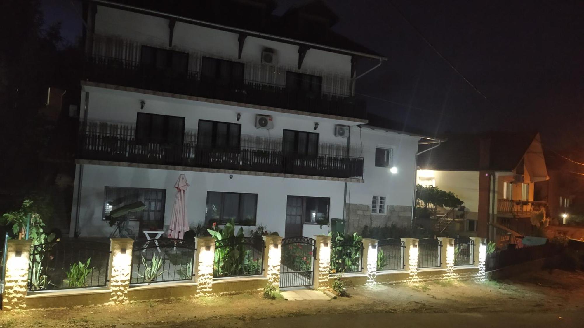 Apartmani "Vila Jelena" Arandjelovac Exteriör bild